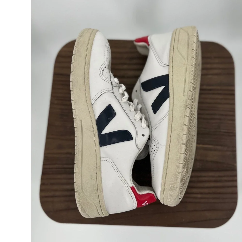Veja V-10 White Navy Red Leather Low Top Sneakers Womens Size 8 EUR 39